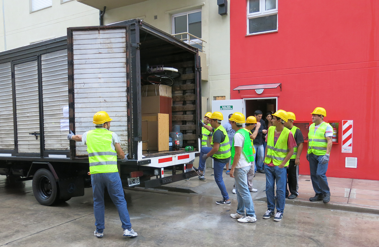 Traslado Familias Riachuelo