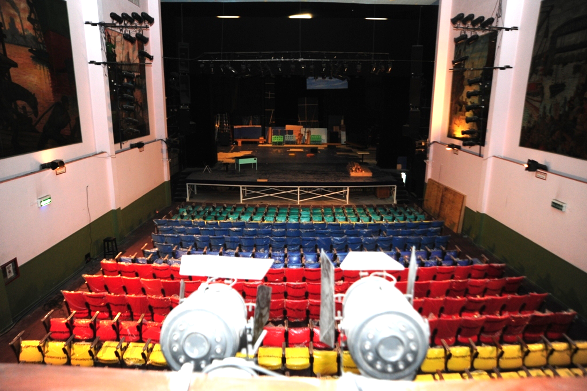 imagen del interior del teatro