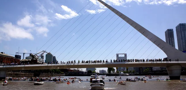 Remada x el Riachuelo 8va edición